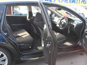 2007 Honda Stream Pics