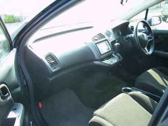 2007 Honda Stream Photos