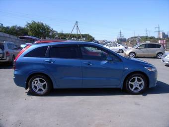 2007 Honda Stream Photos
