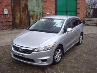 2008 Honda Stream Pictures