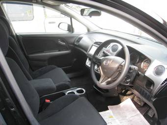 2009 Honda Stream Photos