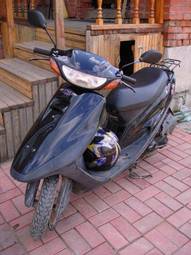 1999 Honda TACT Pictures