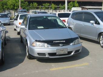 2000 Honda Torneo Pictures