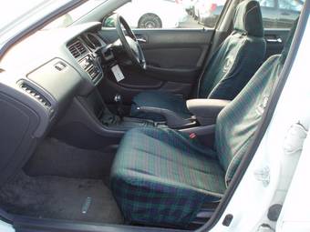 2002 Honda Torneo Pictures