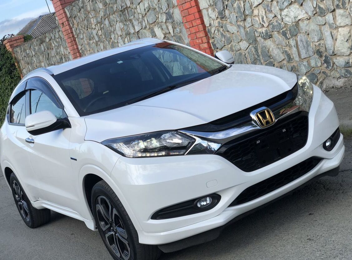 2014 Honda Vezel DAARU3 1.5 Hybrid Z (132 Hp) specs, technical data