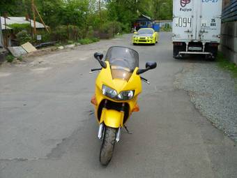 1999 Honda VFR Pictures