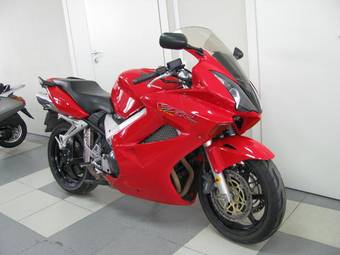 2002 Honda VFR Photos