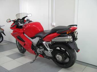 2002 Honda VFR Photos