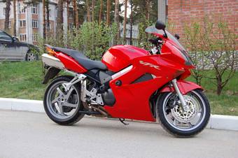 2005 Honda VFR Images