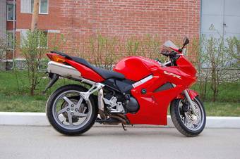 2005 Honda VFR Pics