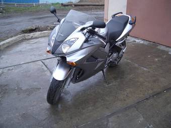 2006 Honda VFR Photos