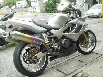 2001 Honda VTR Photos