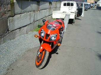 2001 Honda VTR Pictures