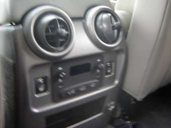 2004 Hummer H2 Photos