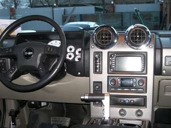 2004 Hummer H2 Pictures