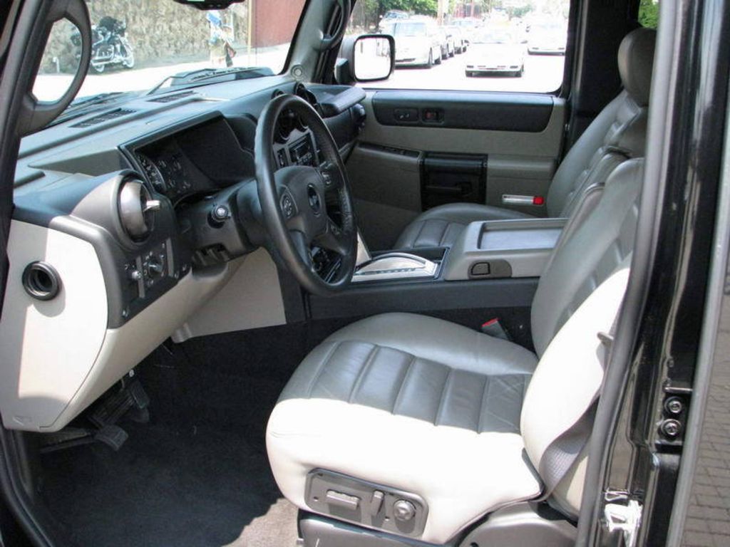 2005 Hummer H2