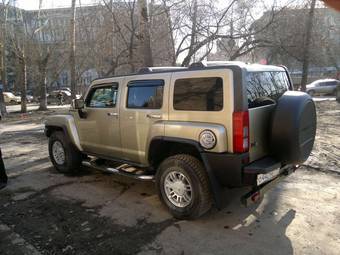 2010 Hummer H3 Photos