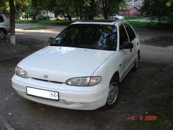 1996 Hyundai Accent Photos