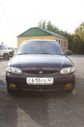 1998 Hyundai Accent Pics