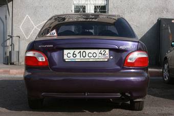 1998 Hyundai Accent Photos