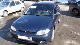 1998 Hyundai Accent Photos