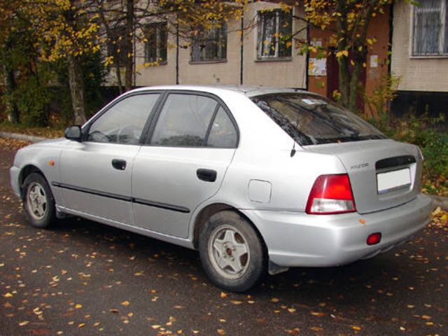 2001 Hyundai Accent