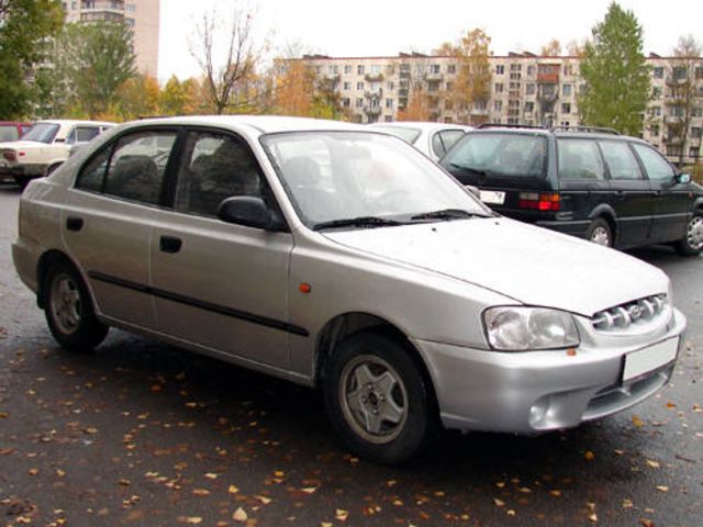 2001 Hyundai Accent