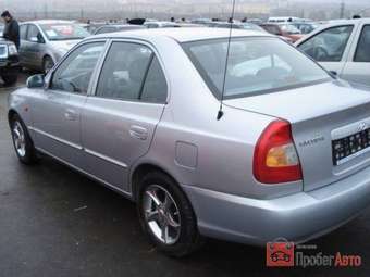 2002 Hyundai Accent Pictures