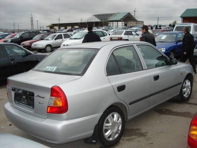 2003 Hyundai Accent
