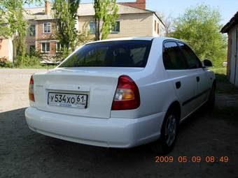 2003 Hyundai Accent Photos