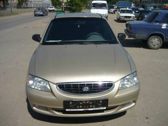 2003 Hyundai Accent Pictures