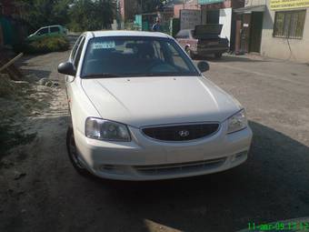 2003 Hyundai Accent Pictures