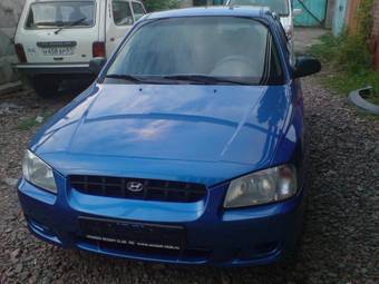 2003 Hyundai Accent Photos