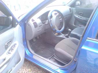 2003 Hyundai Accent Pictures