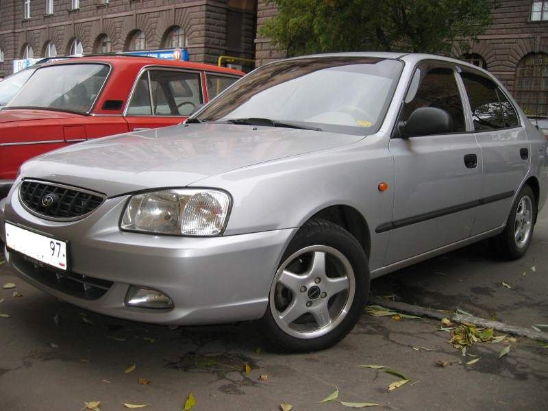 2004 Hyundai Accent