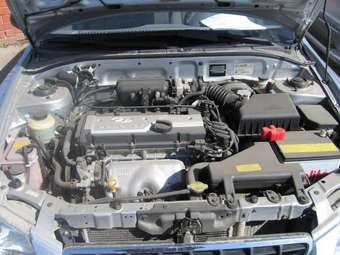 2004 Hyundai Accent Pictures