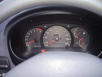 2004 Hyundai Accent Pictures