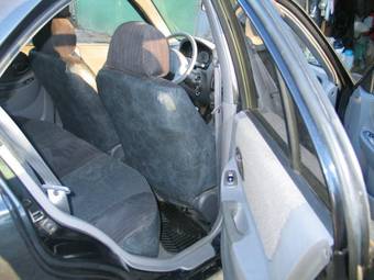 2004 Hyundai Accent Pictures