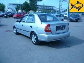 2004 Hyundai Accent Pics