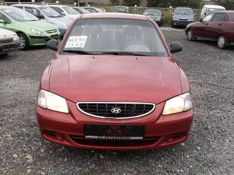 2004 Hyundai Accent Pictures