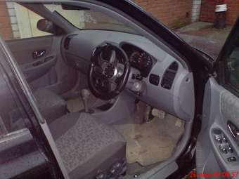 2005 Hyundai Accent Pictures