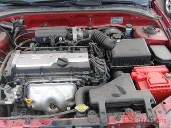 2005 Hyundai Accent Pictures