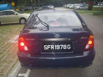 2005 Hyundai Accent Photos