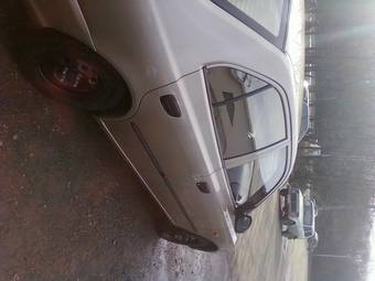 2005 Hyundai Accent Photos