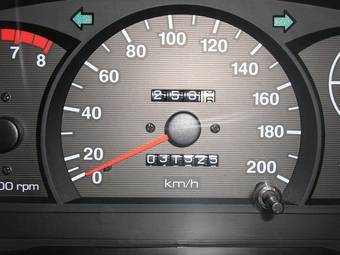 2005 Hyundai Accent Pictures