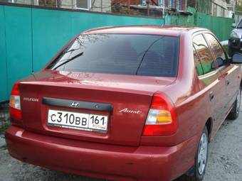 2005 Hyundai Accent Pictures