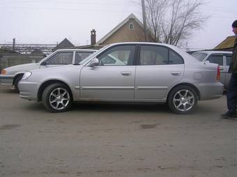 2005 Hyundai Accent Pictures