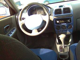 2005 Hyundai Accent Pictures