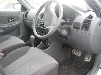 2005 Hyundai Accent Wallpapers