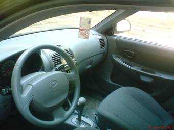 2005 Hyundai Accent Pictures